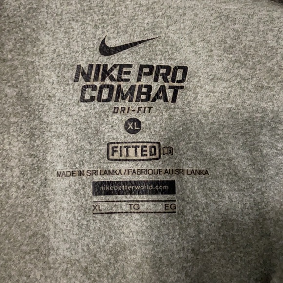 Nike Pro Combat Quarter Zip - Picture 4 of 11